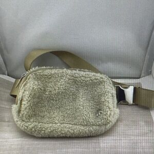 lululemon athletica Belt Bag